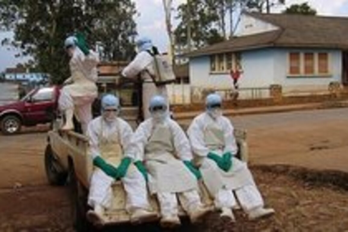 Guinea closes border as Ebola ravages Sierra Leone and Liberia