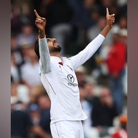 Shoaib Bashir expected to bowl in fourth innings of Lord's Test after sustaining finger injury