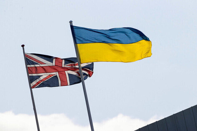 Zelensky warns Farage over Ukrainian flags flown in UK