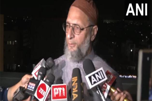 "Waqf Act will destroy Waqf Board": AIMIM chief Owaisi launches AIMPLB protest