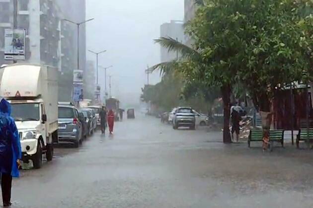 Heavy rain in Mumbai may disrupt SpiceJet flight operations, airline issues passenger advisory