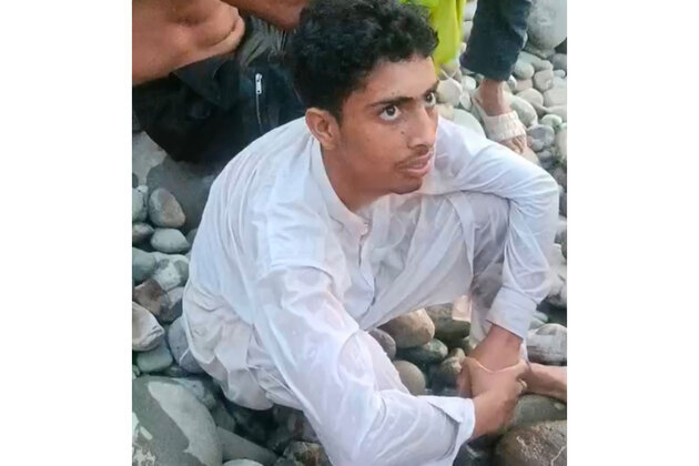 Indian Army detains PoK teenager along LoC in Poonch