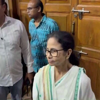"They have just sold the country": Mamata Banerjee slams Centre over LPG issue