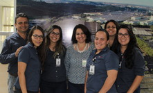  Equipe da Usiminas Mecânica com a diretora Técnica do Instituto Chico Mendes, Silvia Viruel