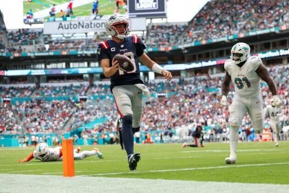 With win over Dolphins, Patriots can stay in No. 1-seed chase