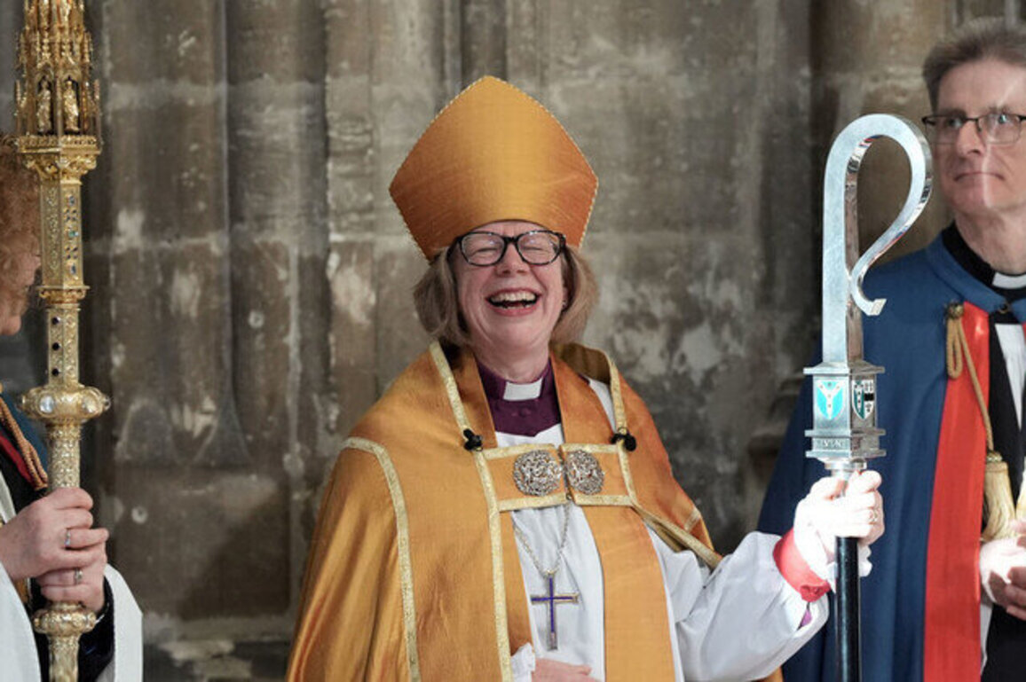 Church of England gets its first female leader