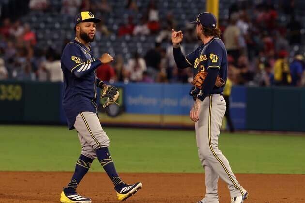 MLB roundup: Brewers down Angels, move atop MLB standings