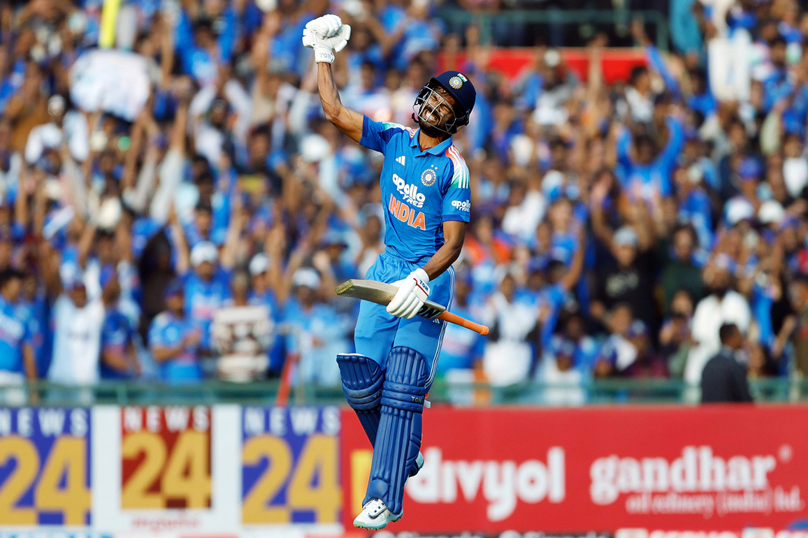 Gaikwad's statement, Aquib's heist, Hardik-Jadeja show: Vijay Hazare Trophy round seven offers several highlights