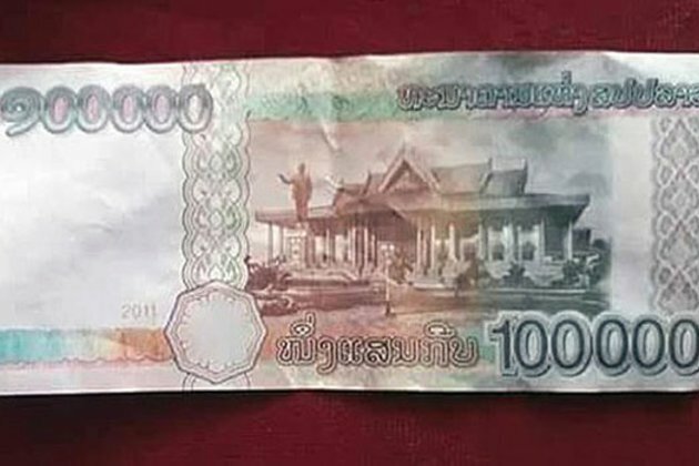 Three Chinese Arrested in Laos for Passing Counterfeit Currency