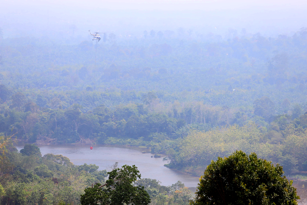 INDONESIA-RIAU-FOREST FIRE-WATER BOMBING