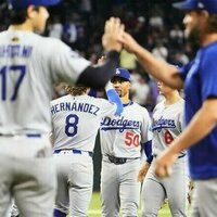 Dodgers size up red-hot Mariners in battle of West's best
