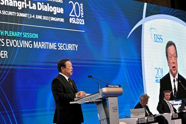 Japan, South Korea to Speed Up Talks over Pending Military Issues