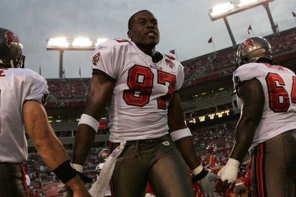 Top Five Sack Seasons in Bucs History