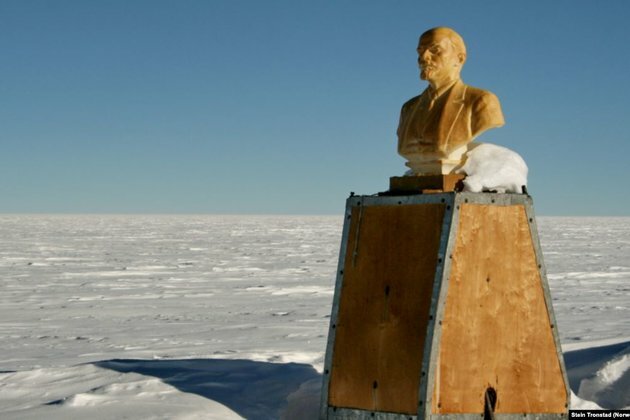 The Pole Or Bust! The Loneliest (And Coldest) Lenin