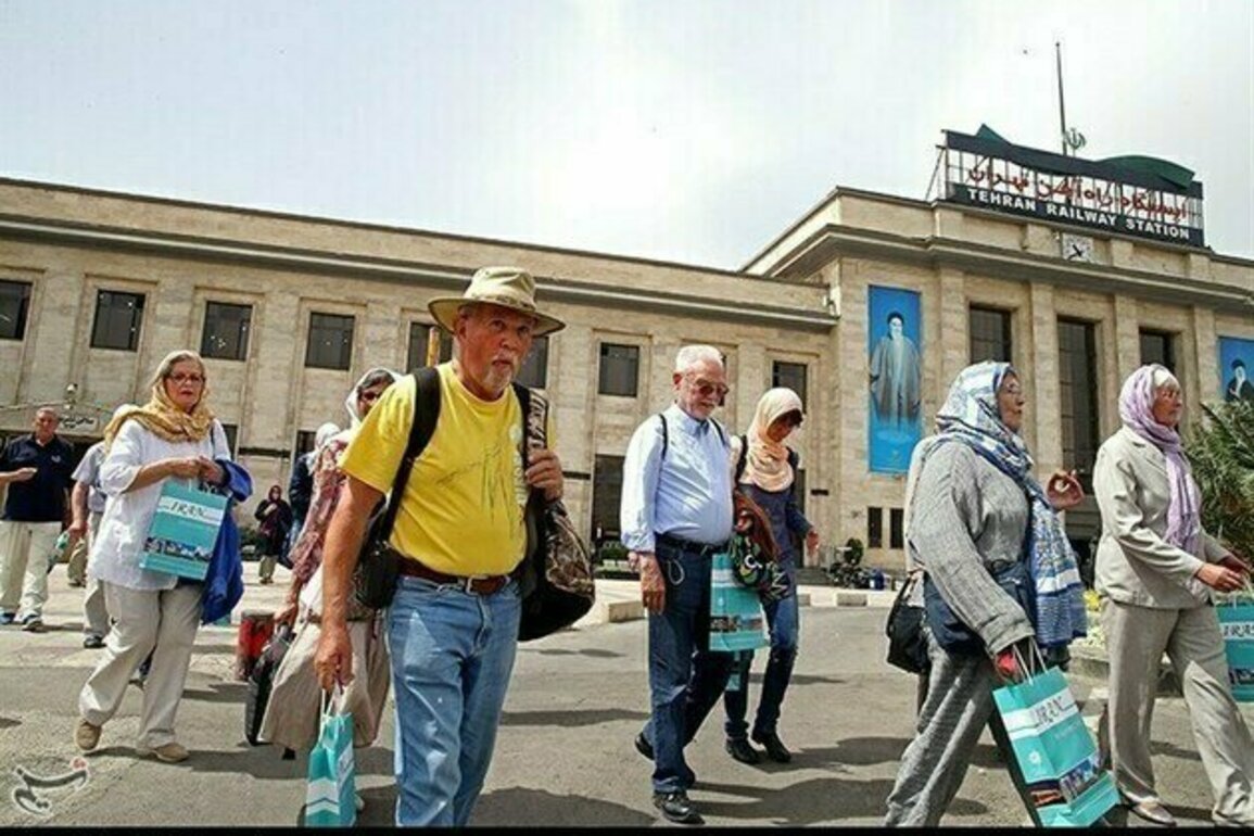 Arrival of Foreign Tourists on Rise in Iran: Minister