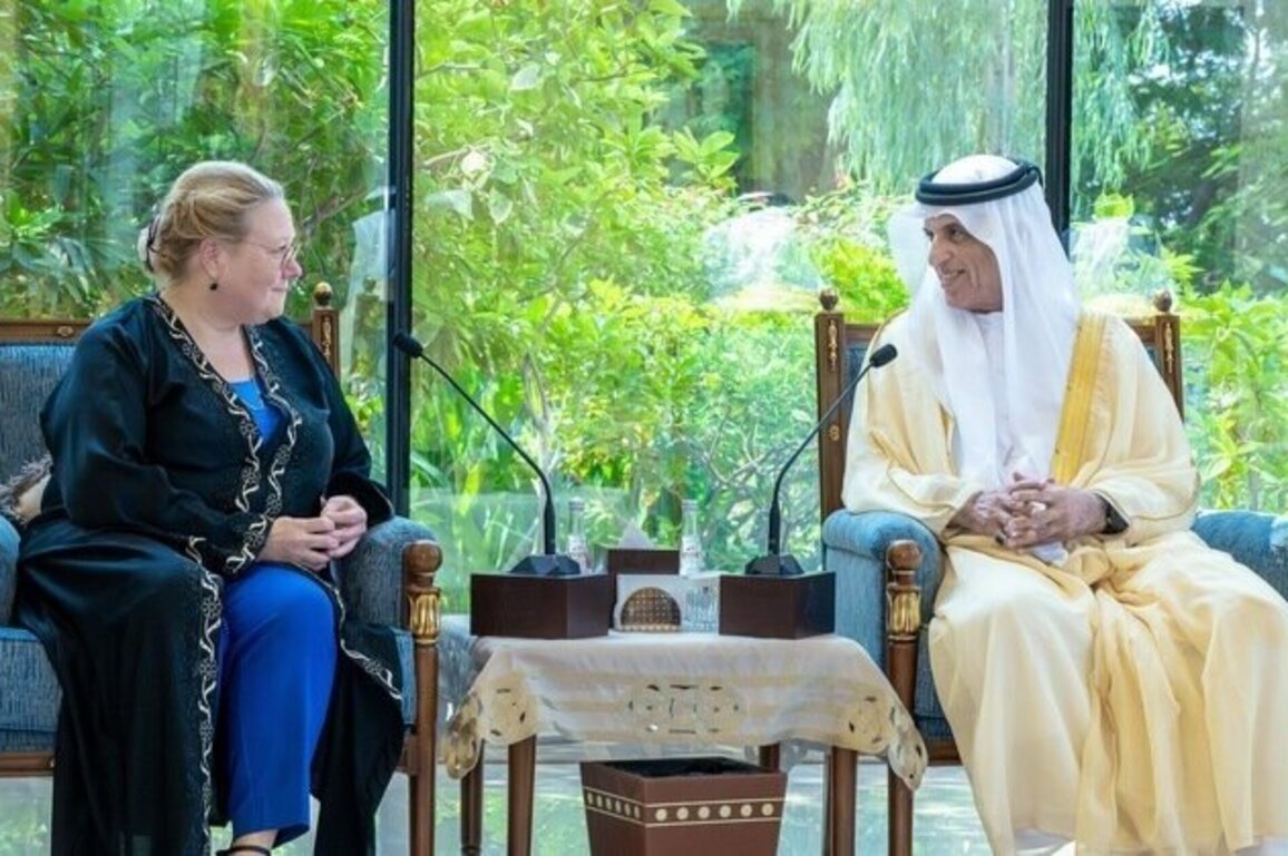 Saud bin Saqr receives Finland's ambassador