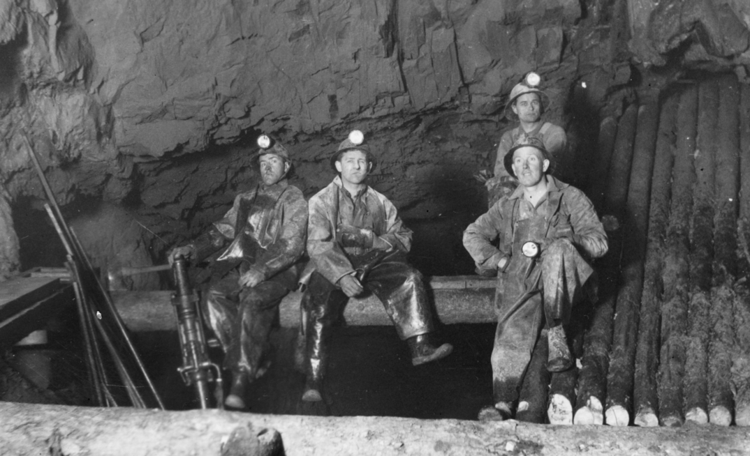 The O’Brien mine produced 587,000 ounces of gold between 1926–1957.