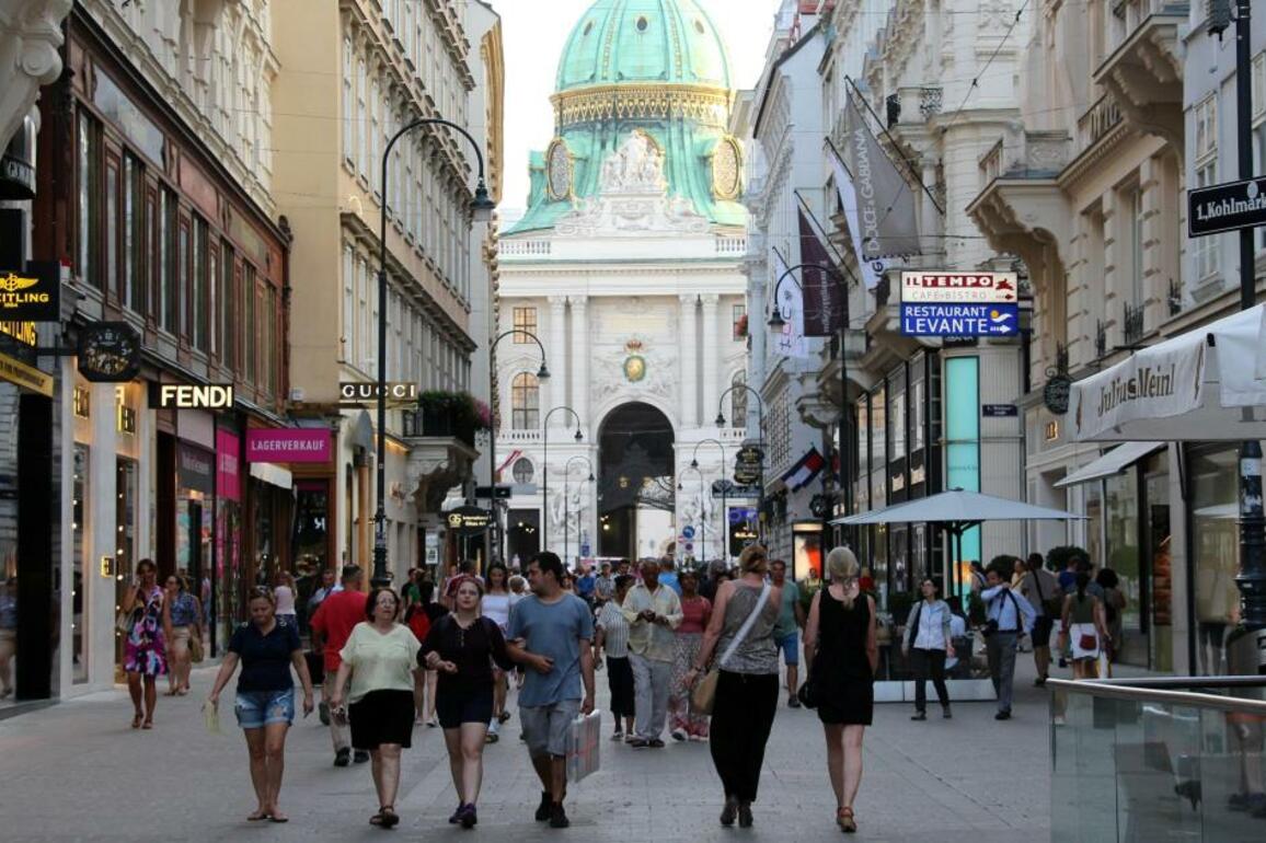 Airline launches summer flights to historic European city - The Herald