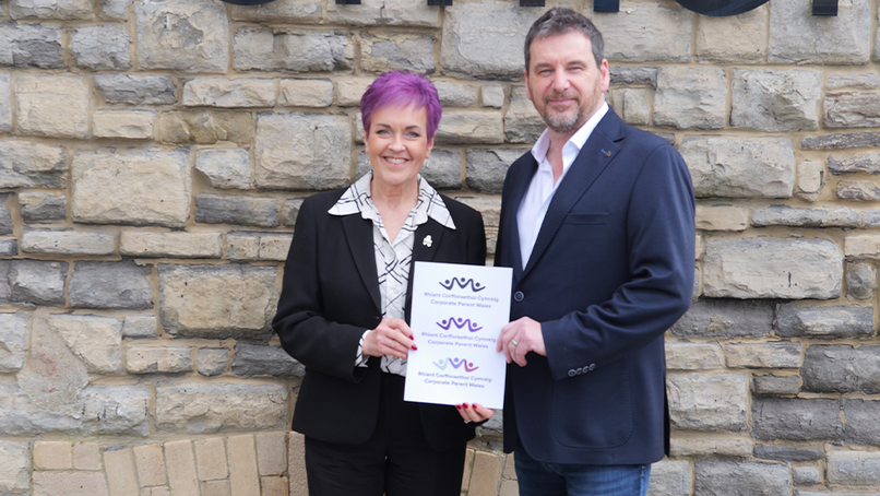 Dawn Bowden, Minister for Children and Social Care of Wales, and Terry Edgell.