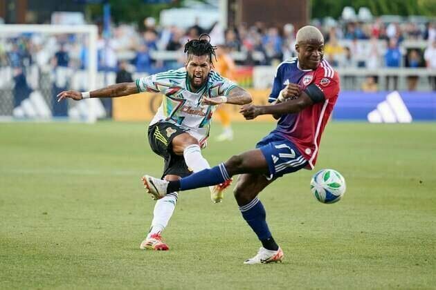 Josef Martinez's late goal helps San Jose tie FC Dallas
