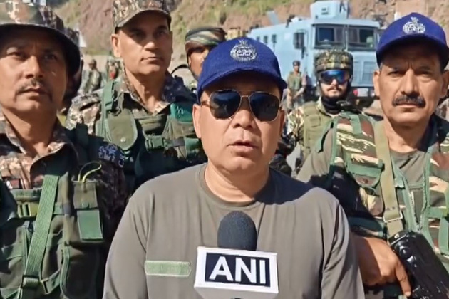 J-K: CRPF 84 BN conducts mock drill along Jammu-Srinagar National Highway on Pahalgam attack anniversary