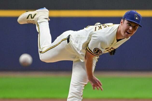 Gavin Sheets' 2-out, 3-run homer in ninth rallies Padres past Brewers