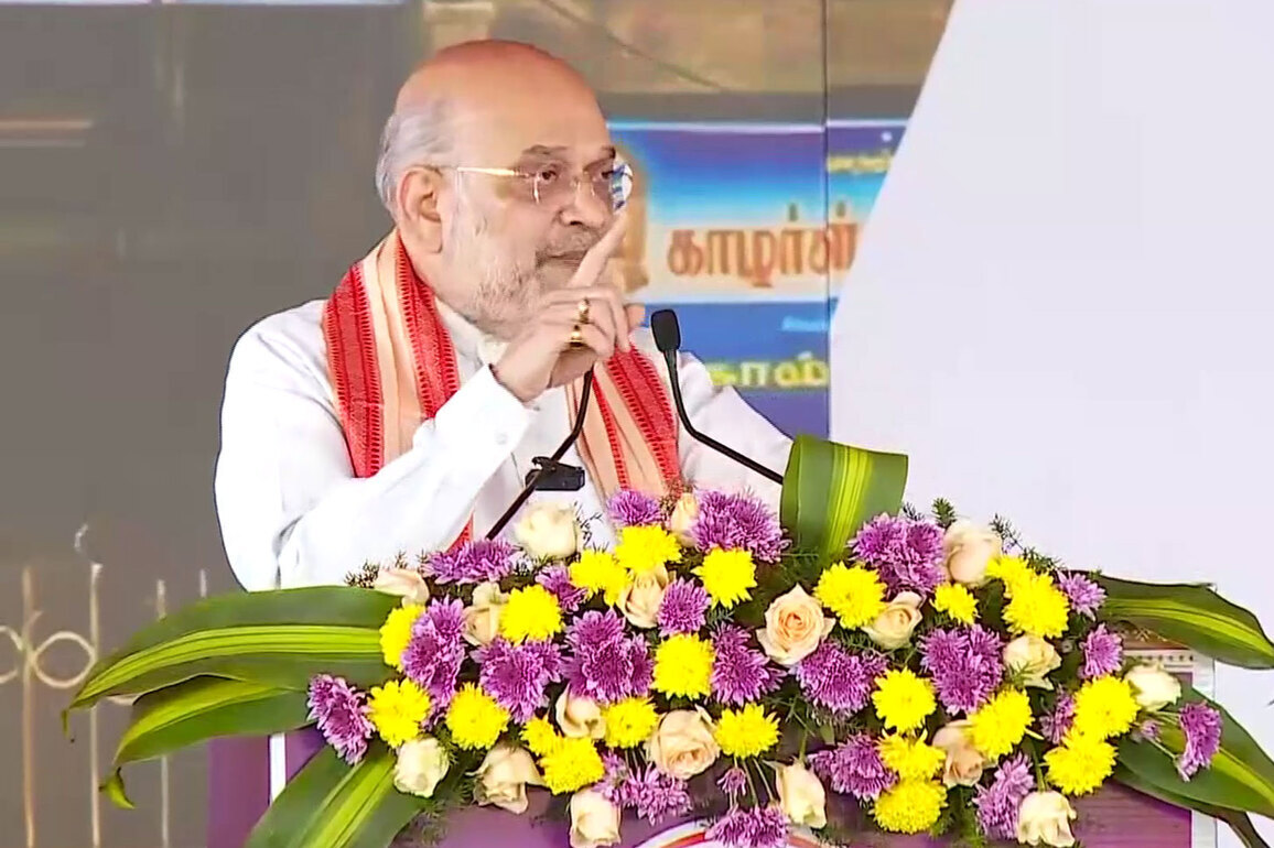 Amit Shah slams Rahul Gandhi for "misleading" farmers, defends trade deals "benefiting fishermen"