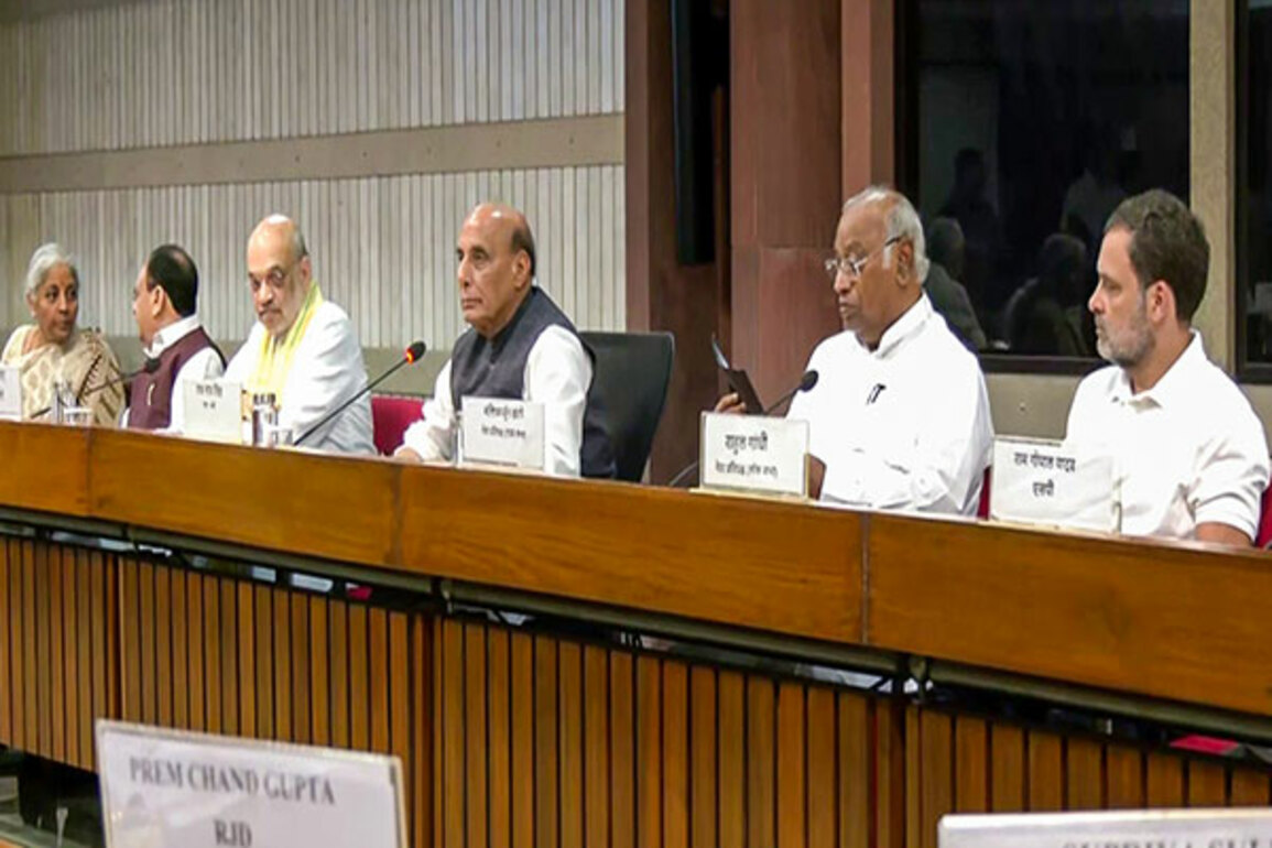 Multi-party MPs delegation to present India's viewpoint on India-Pak conflict to world leaders