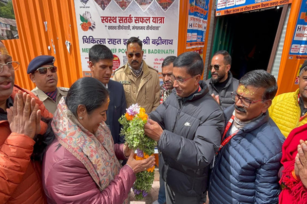 Delhi CM Rekha Gupta, along with her family, visits Badrinath