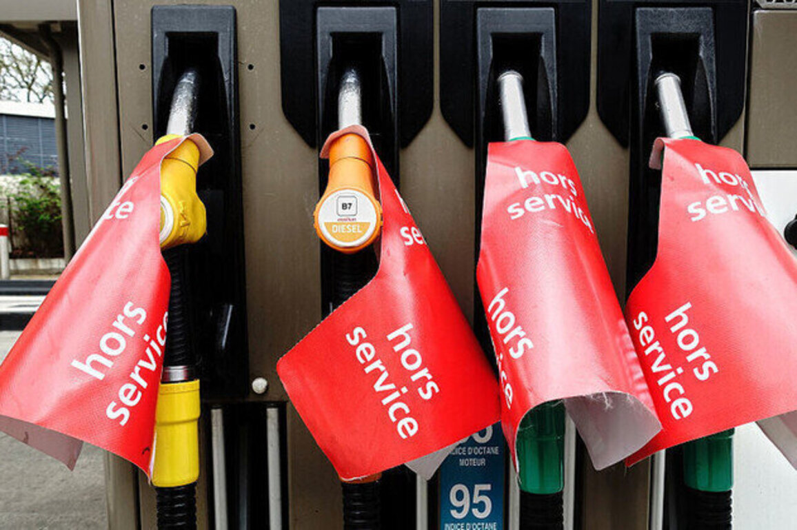 French facing critical fuel shortages