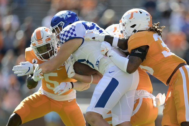 Pick sixes spark Kentucky's rout of No. 18 Tennessee