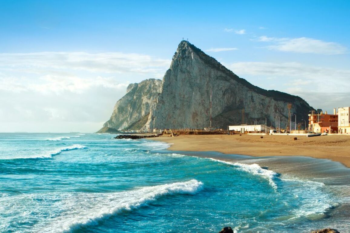 Tourists could be hit with 4,000 fine for making mistake at popular holiday spot