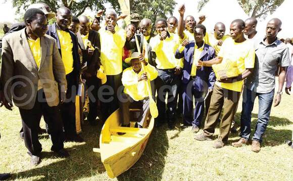 Museveni bwe yali akuba kampeyini e Kaliro omwezi oguwedde. Abaayo be baasinze okumuwa obululu mu Busoga. Museveni bwe yali akuba kampeyini e Kaliro omwezi oguwedde. Abaayo be baasinze okumuwa obululu mu Busoga.