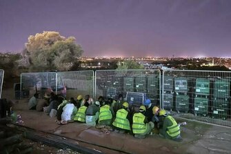 Saudi Arabia: Migrant Workers Electrocuted, Decapitated, and Falling to Death at Workplaces