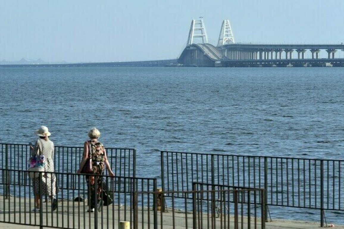 Ukrainian terrorist attack on Crimean Bridge thwarted  FSB