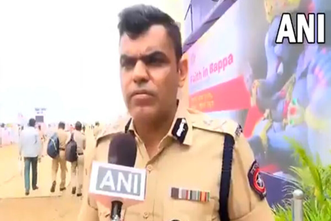 Mumbai Police deploys extensive security on last day of Ganesh Chaturthi celebrations