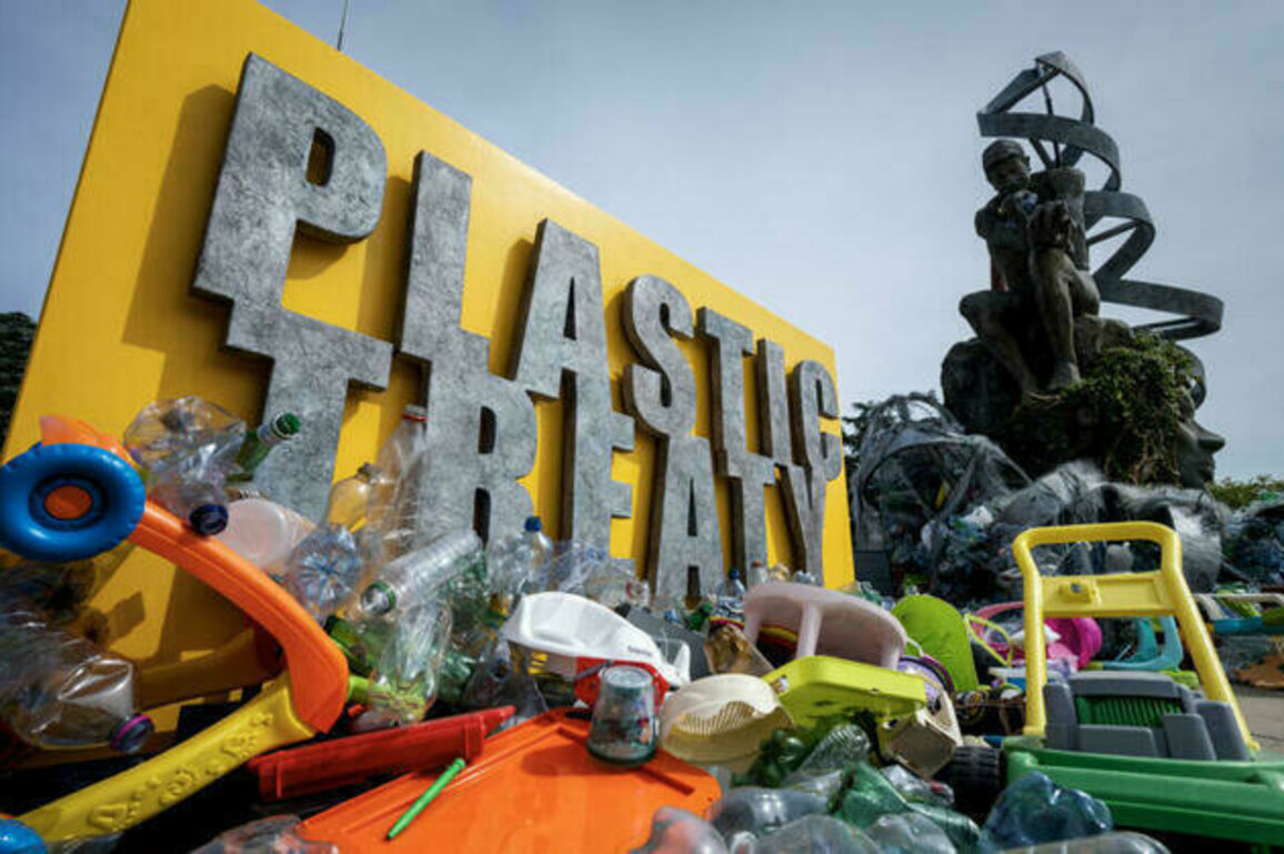 A 'plastic-free future' UN plastic pollution talks kick off in Geneva