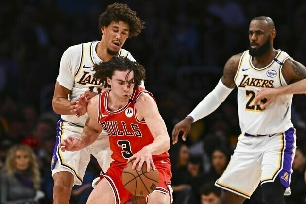 NBA roundup: Bulls rout Lakers in LeBron James' return
