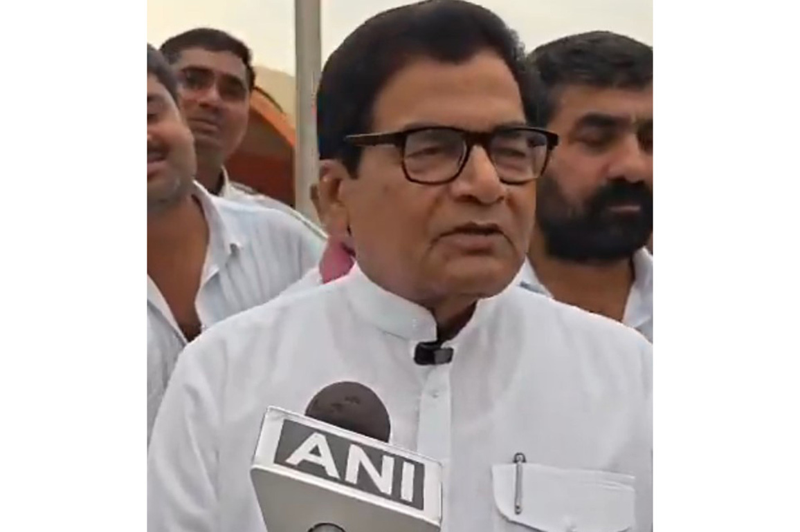 Elections should be conducted on ballot paper: Samajwadi Party MP Ramgopal Yadav