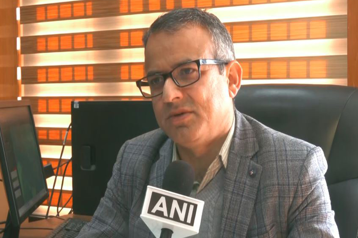 Clear skies draw tourists to Himachal Pradesh despite prolonged dry spell; No significant snowfall likely: IMD