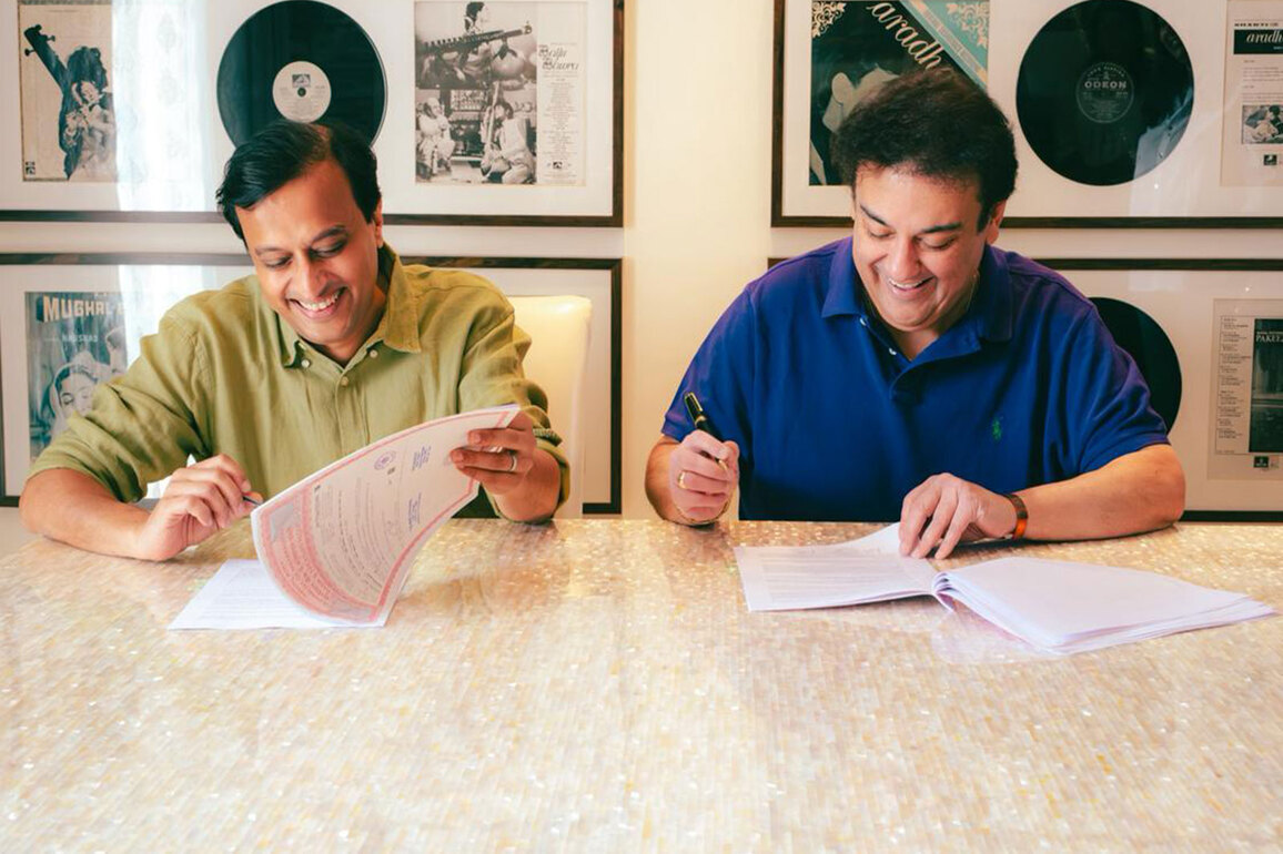 Zee Music signs Adnan Sami, QARAN for non-film music