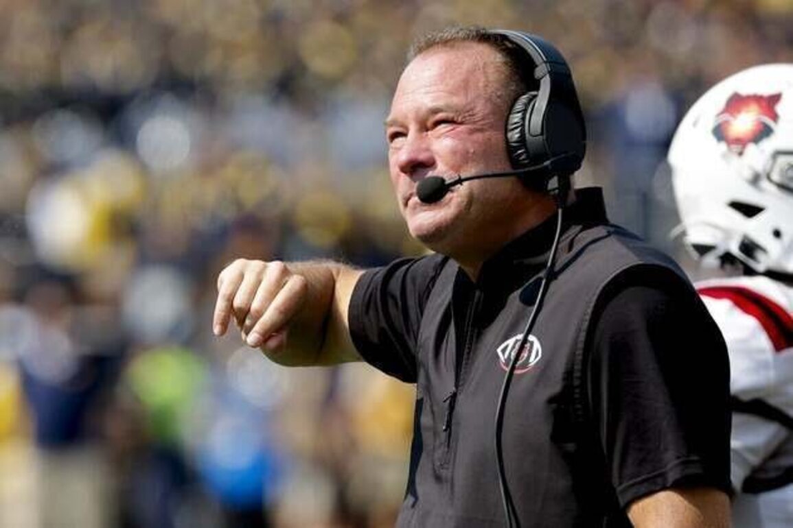 Arkansas State hangs on to spoil Missouri State's bowl debut