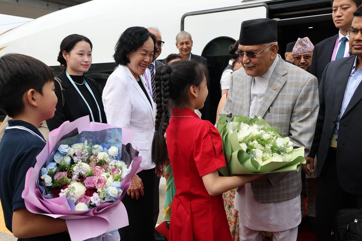 CHINA-BEIJING-NEPALI PM-ARRIVAL (CN)