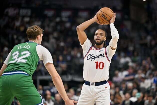 Darius Garland, Clippers win in OT, continue Mavericks' home woes