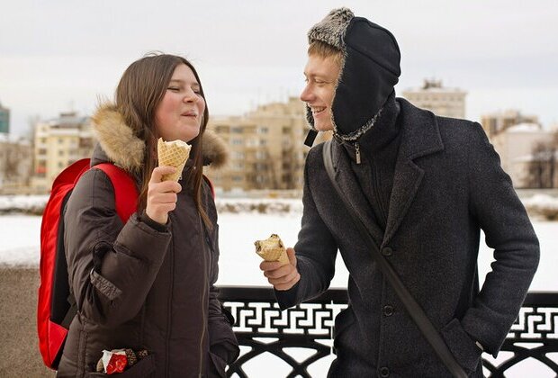 Why do Russians eat ice cream in FREEZING weather