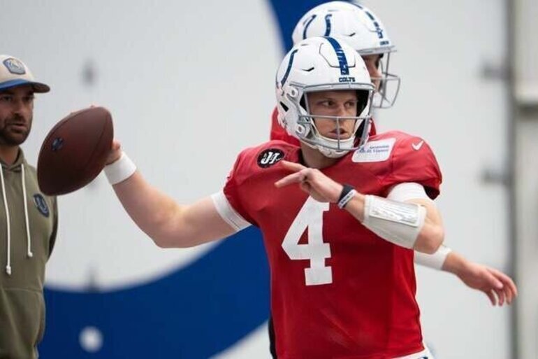 Texans sign QB Brett Rypien, place QB Graham Mertz on IR