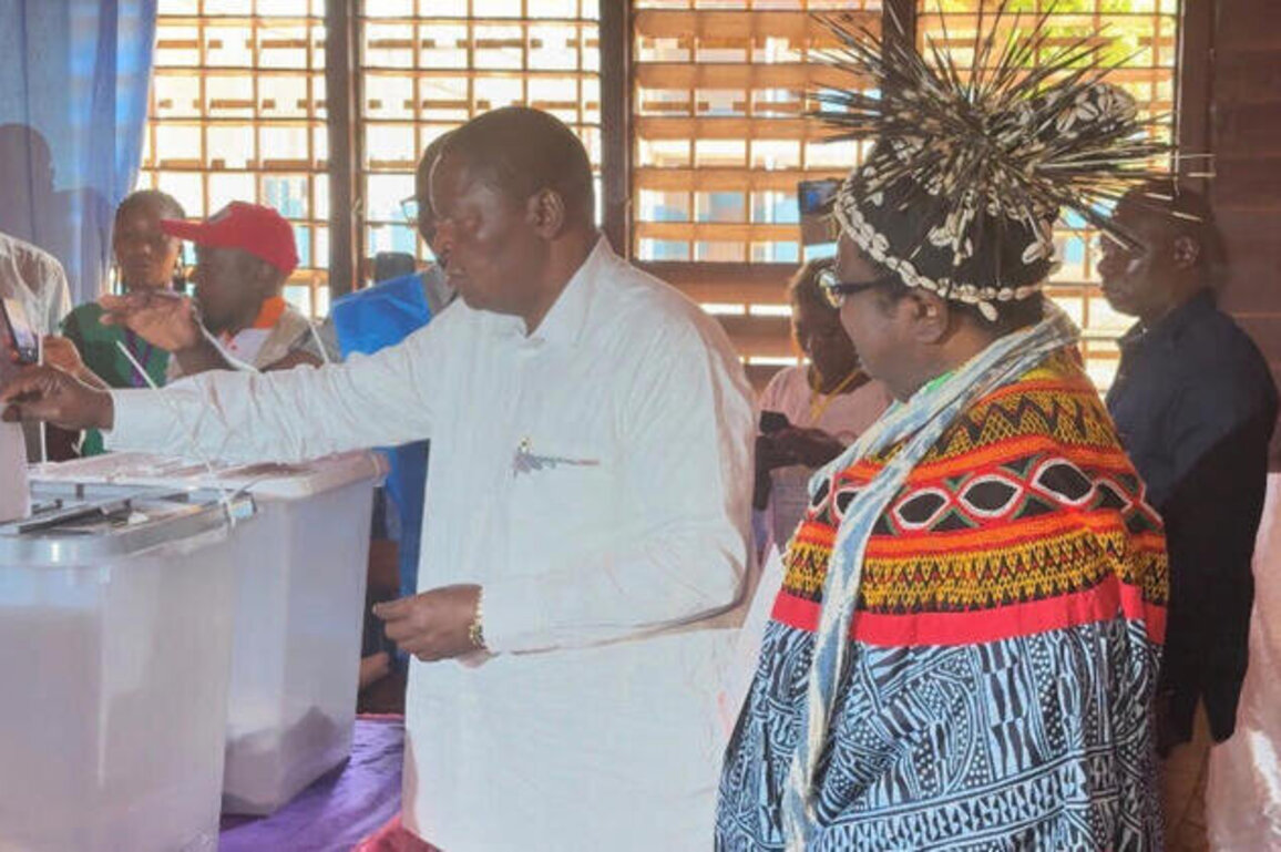 CentralAfricanRepublicPresidentTouaderare-electedwithover76%ofvote