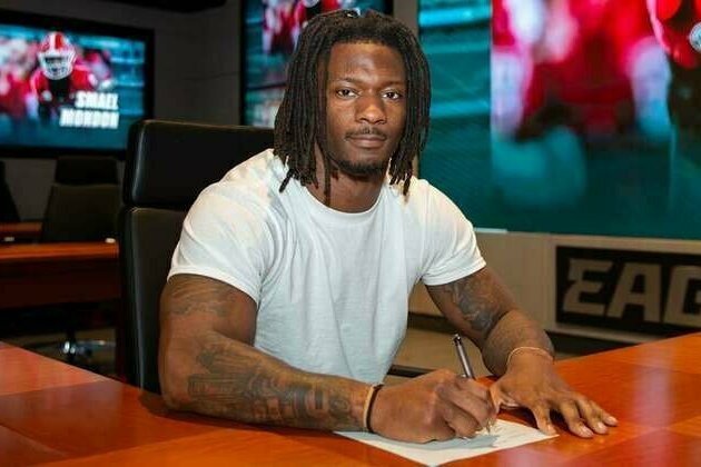 Eagles sign four draft picks to rookie contracts