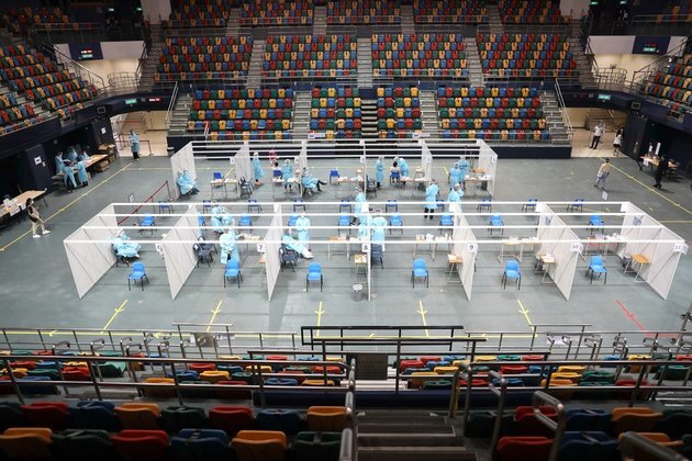 Hong Kong's mass COVID-19 testing sees pre-registration of nearly 800,000
