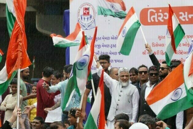 Communal harmony, patriotism to the fore at Tiranga Yatra in Surat